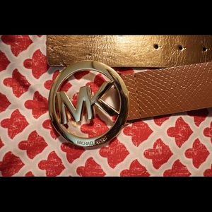 Micheal Kors belt!